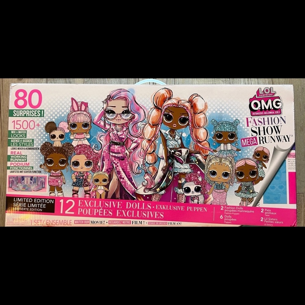 LOL Surprise OMG Fashion Show Mega Runway